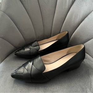 Cole Haan black Camila Leather Pointed Toe
Skimmer Flats Size 11